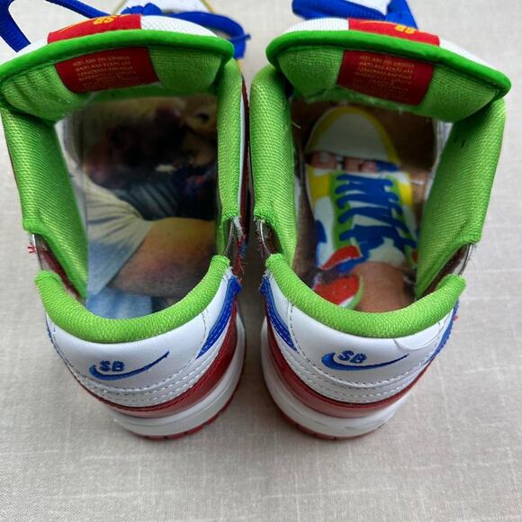 Sneakers